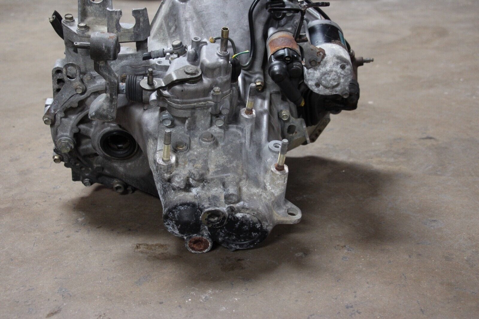 JDM 1992 - 1996 Honda Prelude 2.2L 5 Speed Manual Transmission M2J5 - JDM Hotline