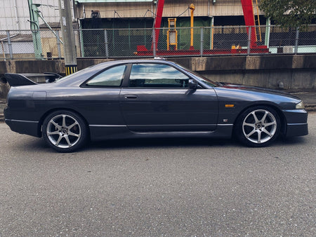 JDM 1996 Nissan Skyline R33 RHD - JDM Hotline