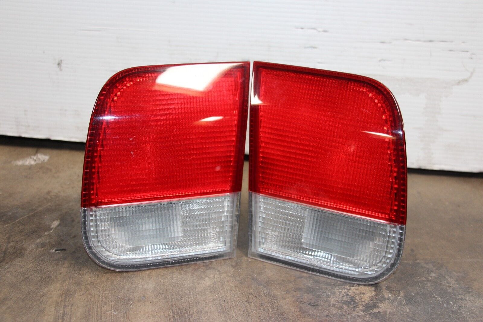 Eagle Eyes Tail Lights For 1996-2000 Honda Civic Hatchback – Red/Clear, DOT/SAE